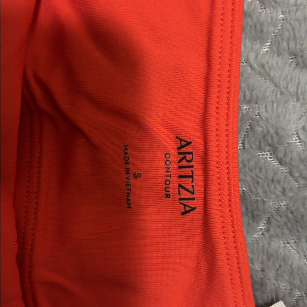 Aritzia Contour bra Top in Coral Red